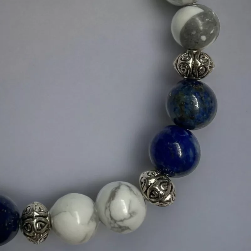 bracelet Énergie Positive Howlite et Lapis-lazuli.